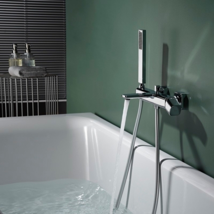Robinet mitigeur de baignoire mural Slim