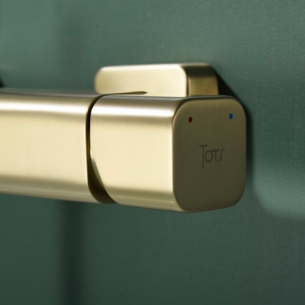 Robinet mitigeur de baignoire mural Slim