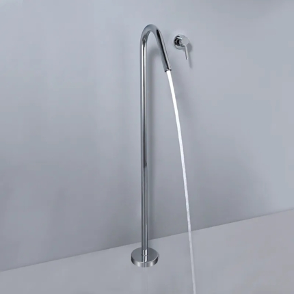 Mitigeur sur pied lavabo Cezela