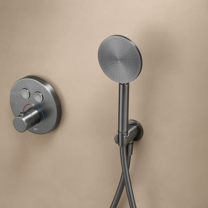 Pommeau de douche en métal rond