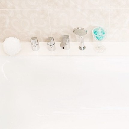 Baignoire 170 x 80 cm avec vidage à gauche