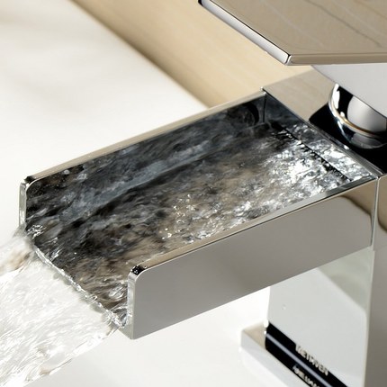Mitigeur lavabo ZEO cascade robuste