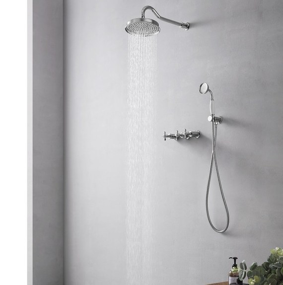 Set complet douche encastrer dans le mur retro