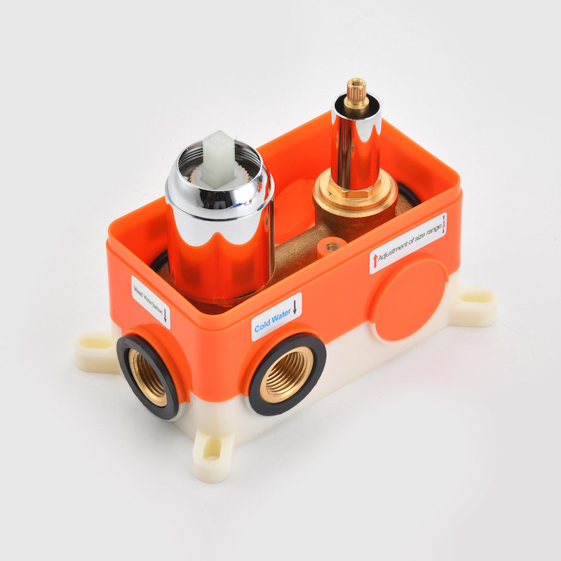 Rechthoekige douchebak in zuiverwit NATURE-steen