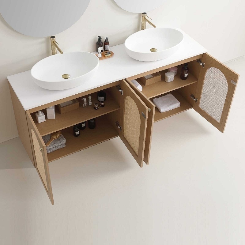 geborsteld gouden inbouwdoucheset