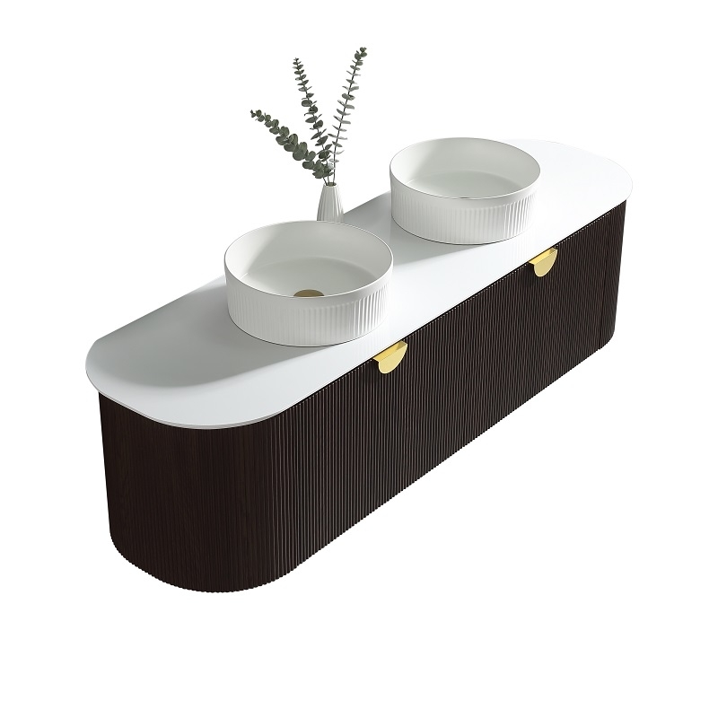 Goudblauwe lucht voor een bui