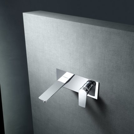 Robinet mitigeur encastrable Flat avec plaque décorative