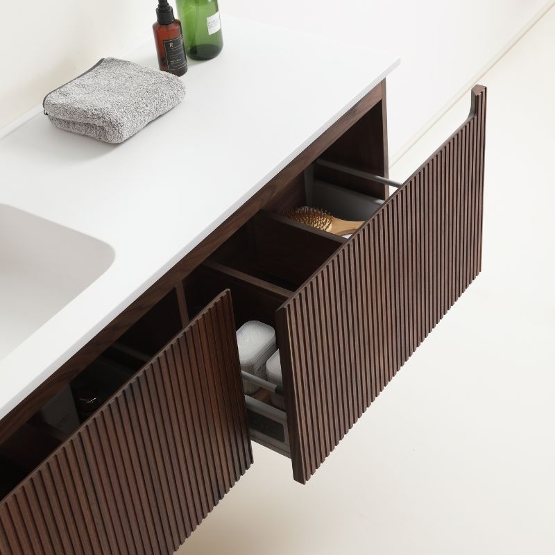 Matzwarte totem vloerkraan